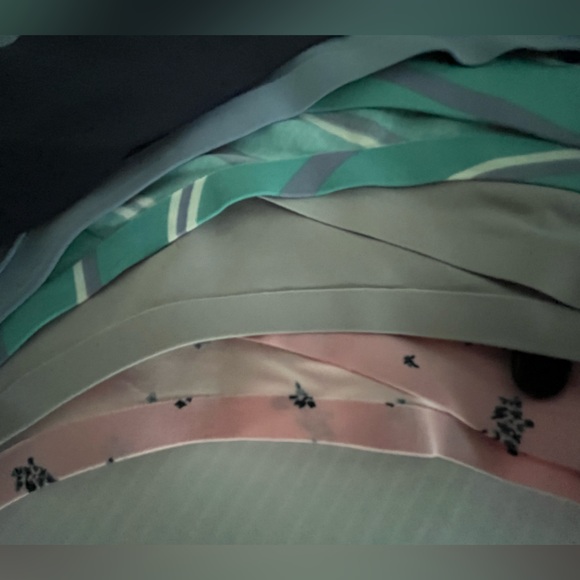 Lucky Brand Silky Smooth Laser Cut Tech Sealed Invisible Edge 5 pc Thongs set - Picture 9 of 13